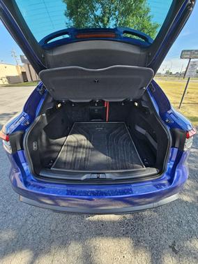 Blue 2022 Maserati Levante Modena