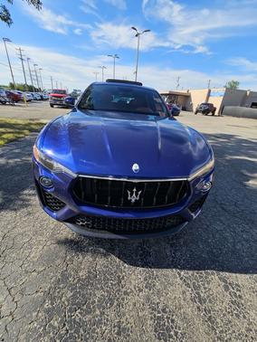 Blue 2022 Maserati Levante Modena