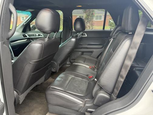 White 2013 Ford Explorer Limited