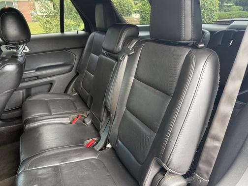 White 2013 Ford Explorer Limited