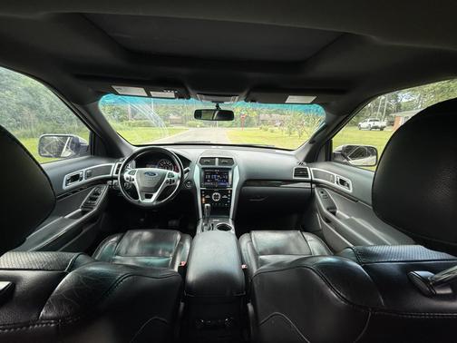White 2013 Ford Explorer Limited