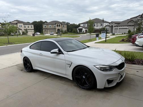 White 2015 BMW M4 Base