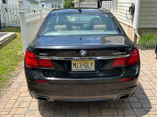 2013 BMW 750 Li xDrive