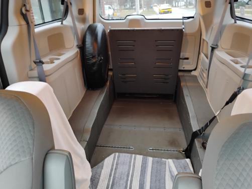 2010 Dodge Grand Caravan SE