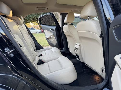 2019 Mercedes-Benz GLA 250 Base