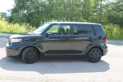 2009 Scion xB Base
