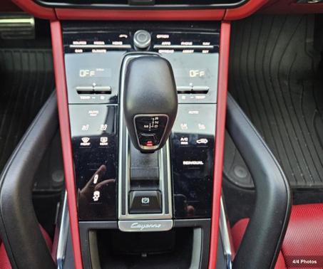 2022 Porsche Cayenne E-Hybrid Coupe Turbo S
