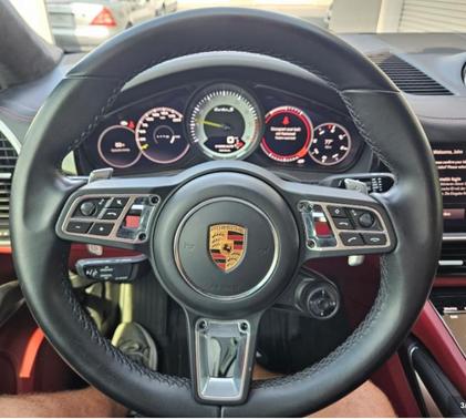 2022 Porsche Cayenne E-Hybrid Coupe Turbo S