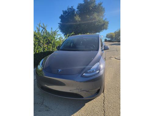Photo 1 of 10 of 2021 Tesla Model Y Long Range
