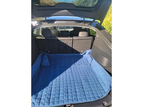 Photo 4 of 10 of 2021 Tesla Model Y Long Range