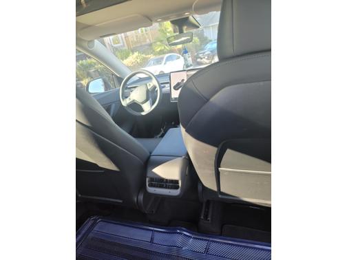 Photo 5 of 10 of 2021 Tesla Model Y Long Range