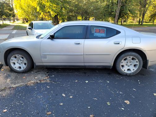 2007 Dodge Charger Base