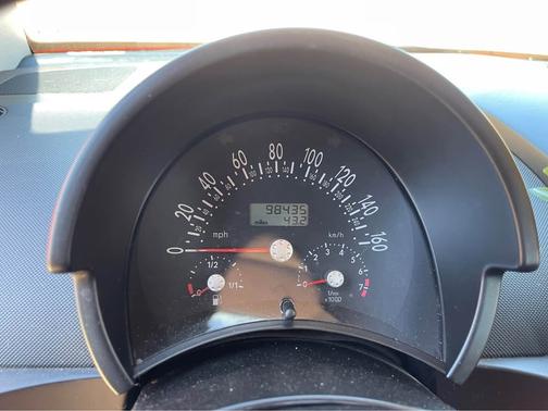 2002 Volkswagen New Beetle GLS 1.8T