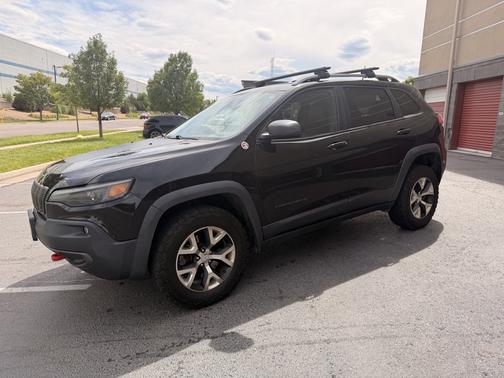 Black 2019 Jeep Cherokee Trailhawk