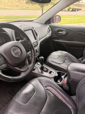 Black 2019 Jeep Cherokee Trailhawk