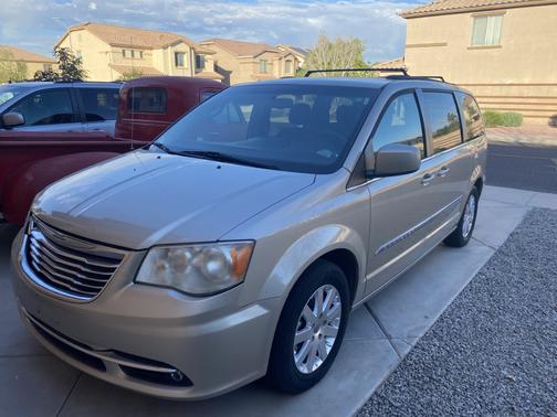 2014 Chrysler Town & Country Touring