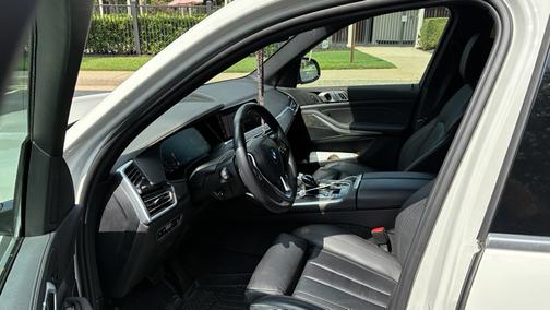 White 2021 BMW X5 xDrive40i