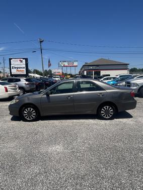Brown 2005 Toyota Camry LE