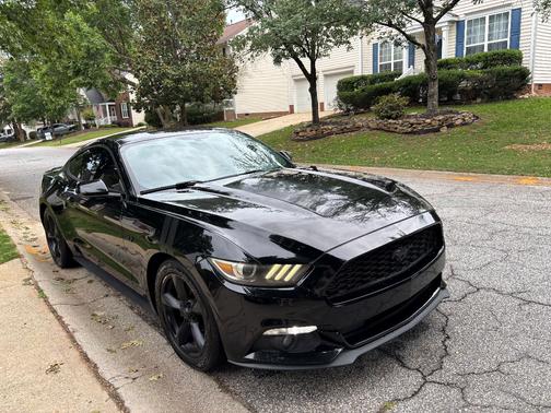Black 2015 Ford Mustang V6