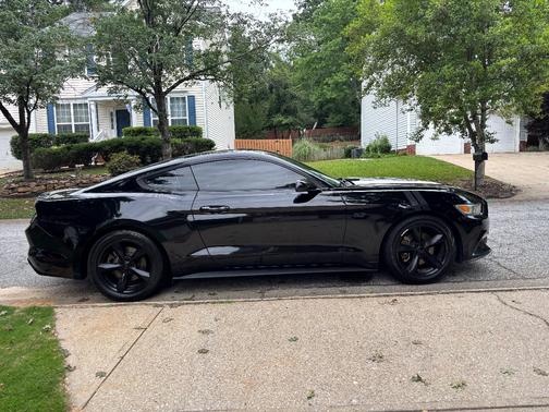 Black 2015 Ford Mustang V6
