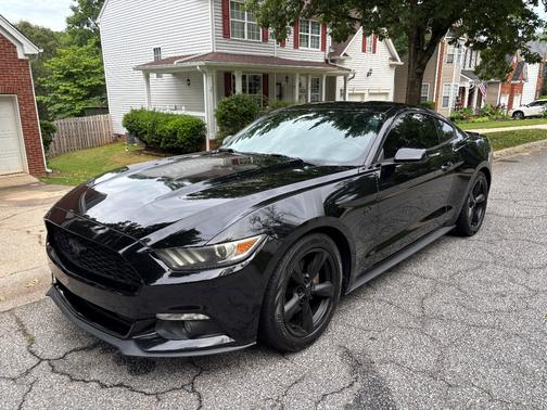 Black 2015 Ford Mustang V6