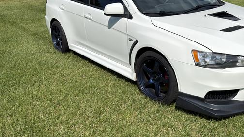 White 2015 Mitsubishi Lancer Evolution GSR
