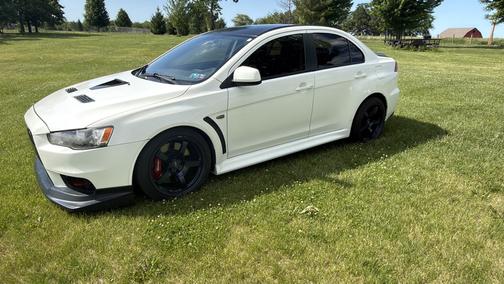 White 2015 Mitsubishi Lancer Evolution GSR