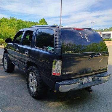 Blue 2004 Chevrolet Tahoe LS