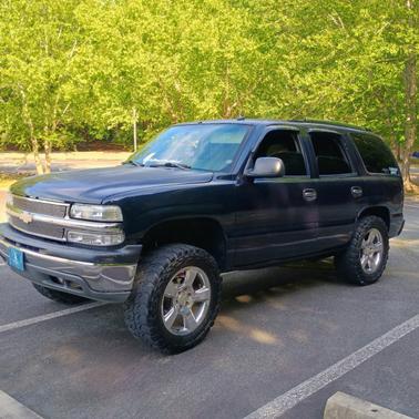 Blue 2004 Chevrolet Tahoe LS
