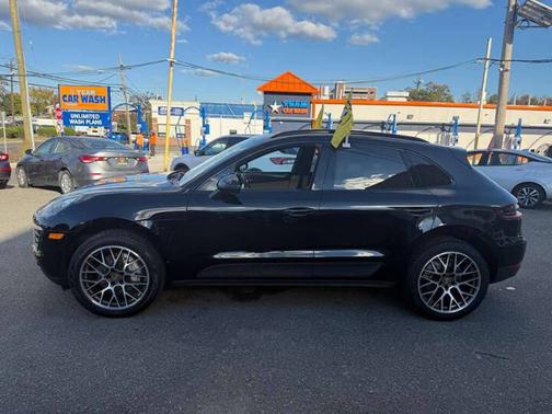 2018 Porsche Macan Macan S