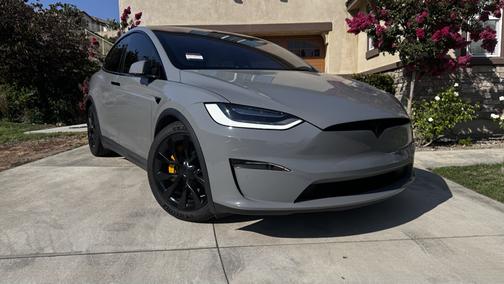 2022 Tesla Model X Long Range