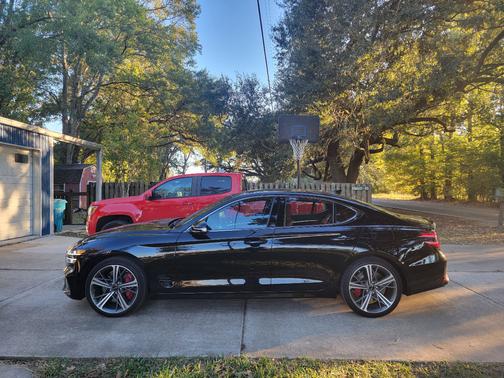 2025 Genesis G70 2.5T