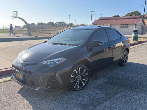 Black 2019 Toyota Corolla SE