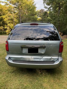 2004 Chrysler Town & Country Touring