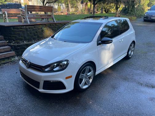 2012 Volkswagen Golf R 2-Door