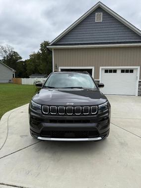 Gray 2022 Jeep Compass Limited