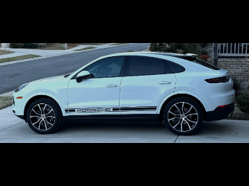 White 2022 Porsche Cayenne Cayenne