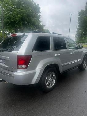 Silver 2007 Jeep Grand Cherokee Limited