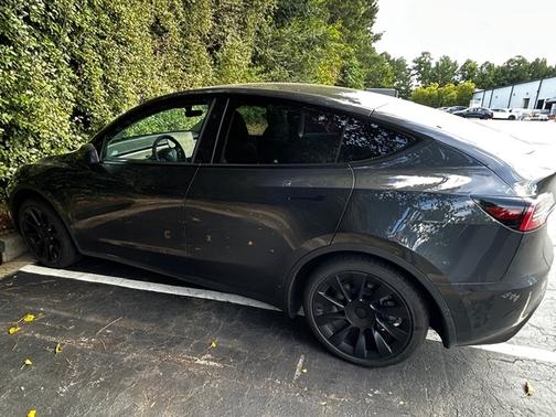 2025 Tesla Model Y Long Range RWD
