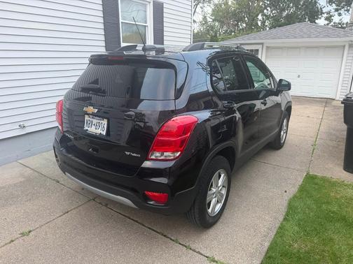 Black 2021 Chevrolet Trax LT