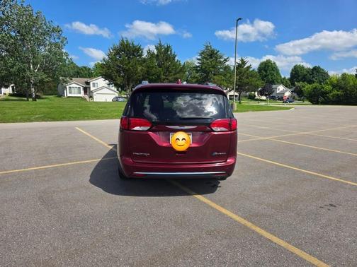 Red 2018 Chrysler Pacifica Hybrid Limited