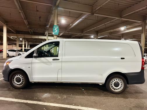 2022 Mercedes-Benz Metris Standard Roof