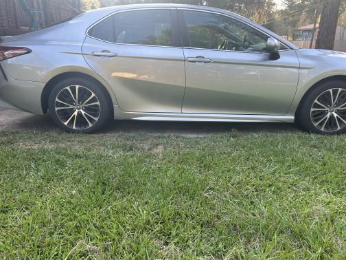2019 Toyota Camry SE