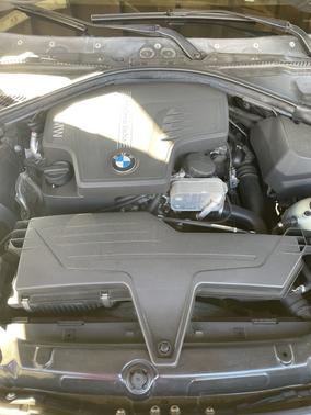 Black 2014 BMW 320 i