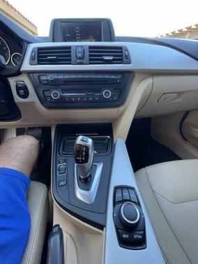 Black 2014 BMW 320 i