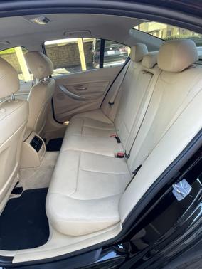 Black 2014 BMW 320 i