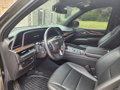 2021 Cadillac Escalade Luxury