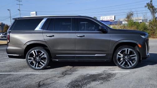 2021 Cadillac Escalade Luxury