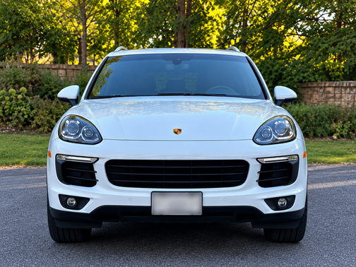 White 2016 Porsche Cayenne Cayenne