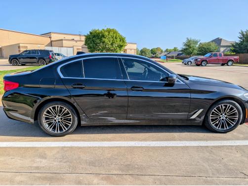 Black 2019 BMW 540 i xDrive